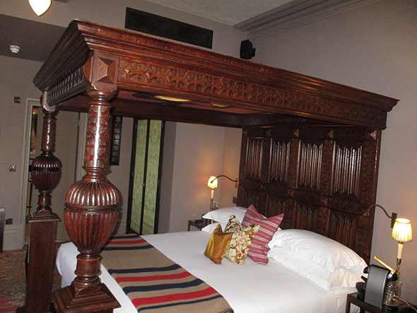 four-poster-bed-wood-restoration